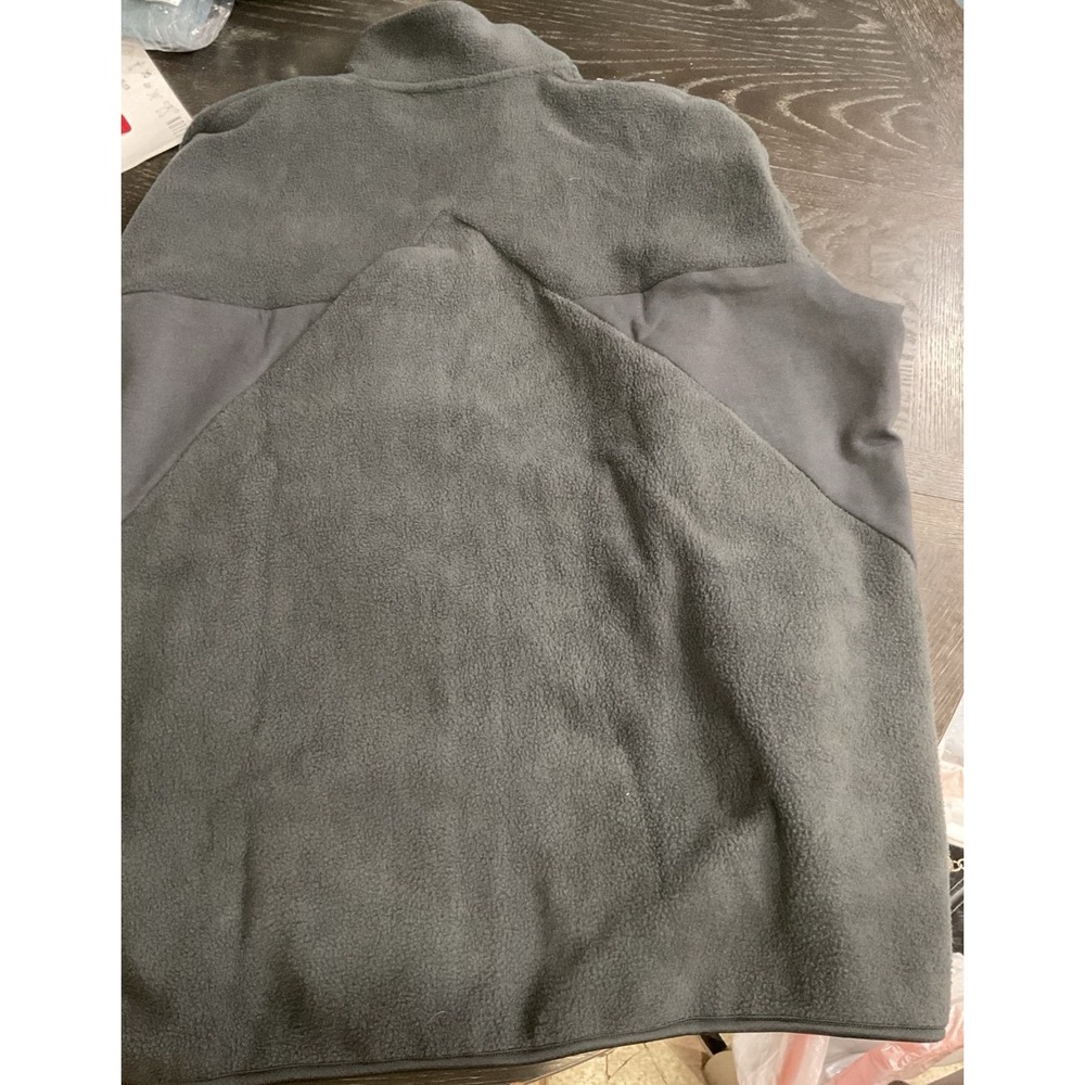 Adidas jacket - Picture 4 of 4
